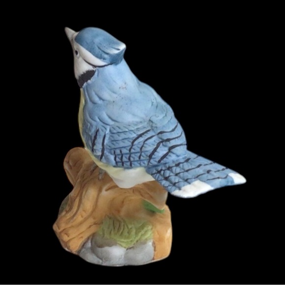The American Bluejay Porcelain Figurine from The Whitehall Society - Picture 3 of 4